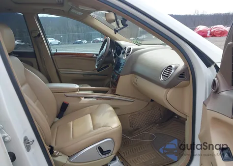 2009 Mercedes-Benz Ml 350 4Matic z USA, uszkodzony, nr VIN 4JGBB86E49A465291